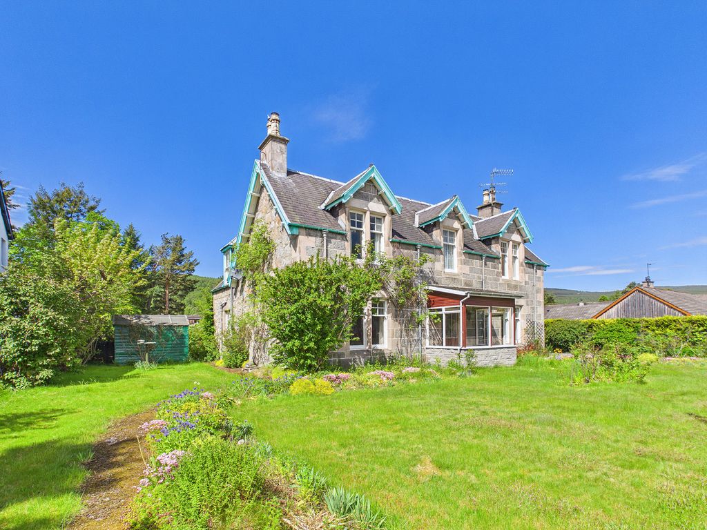 Property photo 1 of 39