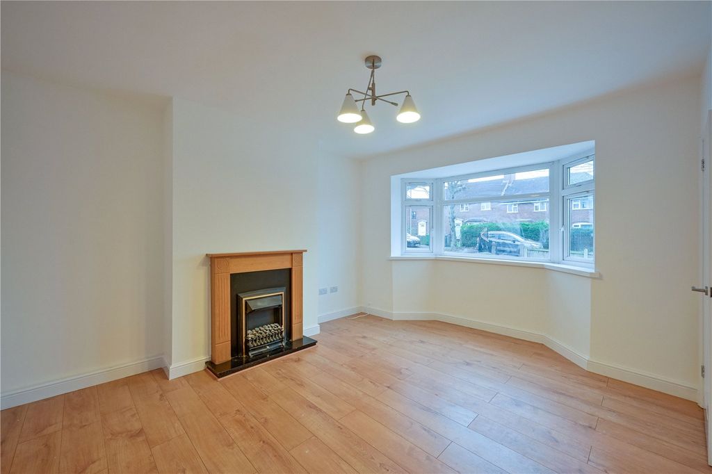 Property photo 3 of 19 Picture No. 02