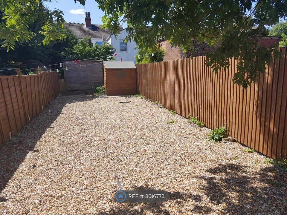 Property photo 2 of 5 Private, Low Maintenance, Garden