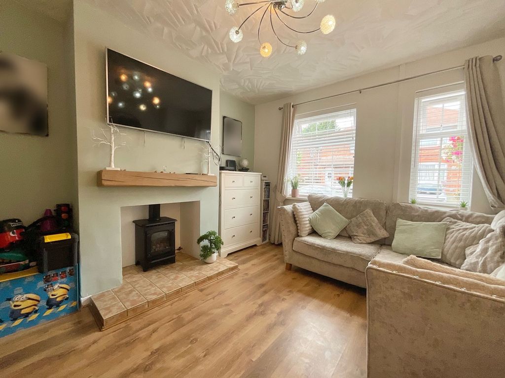 Property photo 2 of 19