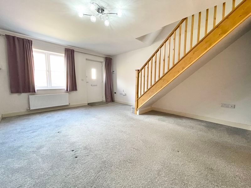 Property photo 2 of 10 Lounge