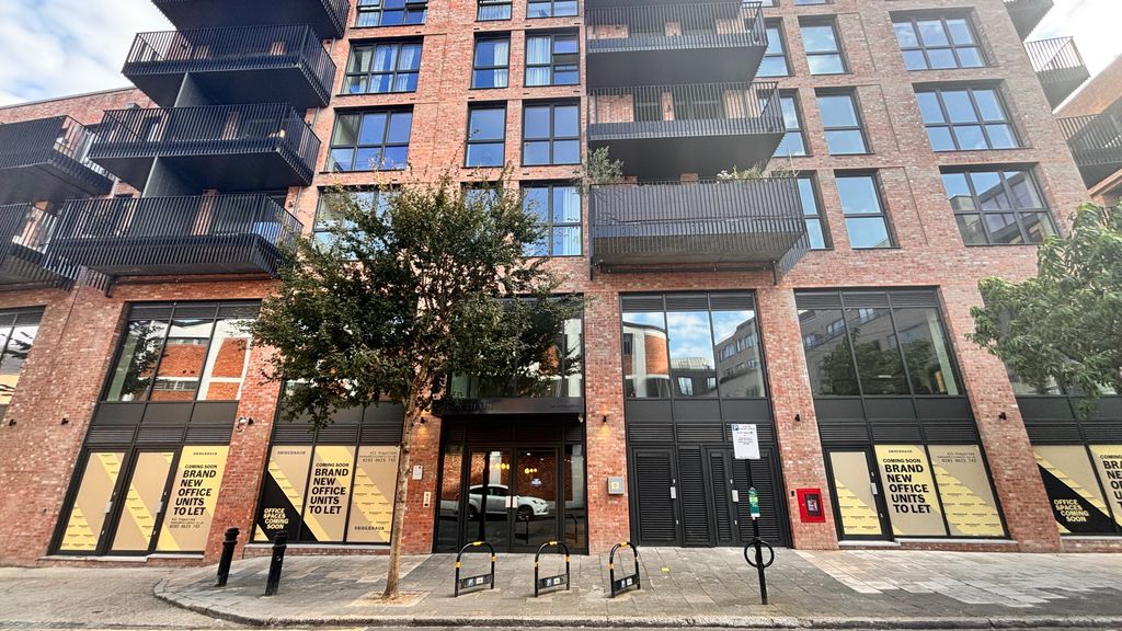 Property photo 1 of 5