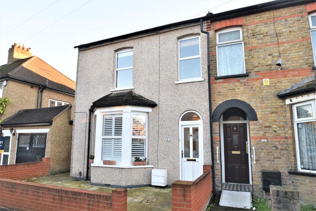 Property photo 2 of 18 External