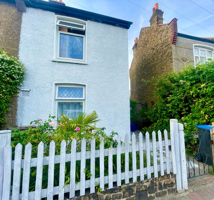 Property photo 1 of 16 Img_3041