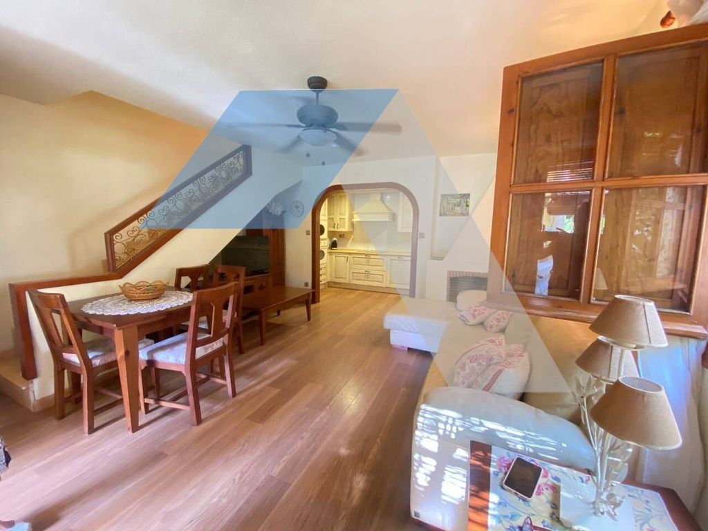 Property photo 3 of 25