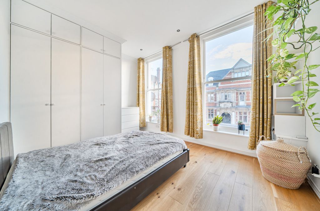 Property photo 2 of 15 1408097-18-69837c...