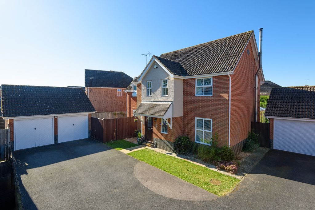 Property photo 1 of 30 4993360