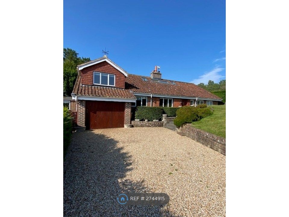 Property photo 1 of 15 Little Mackerels