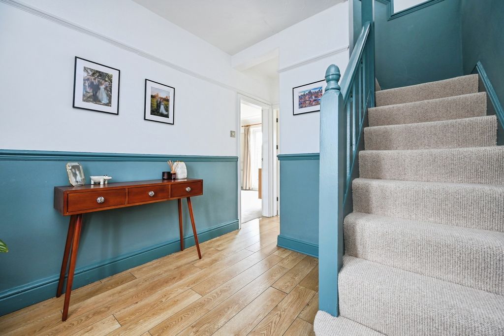 Property photo 2 of 26 Pbox-Img.Jpg