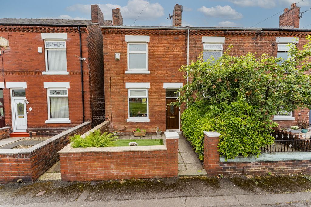 Property photo 1 of 26