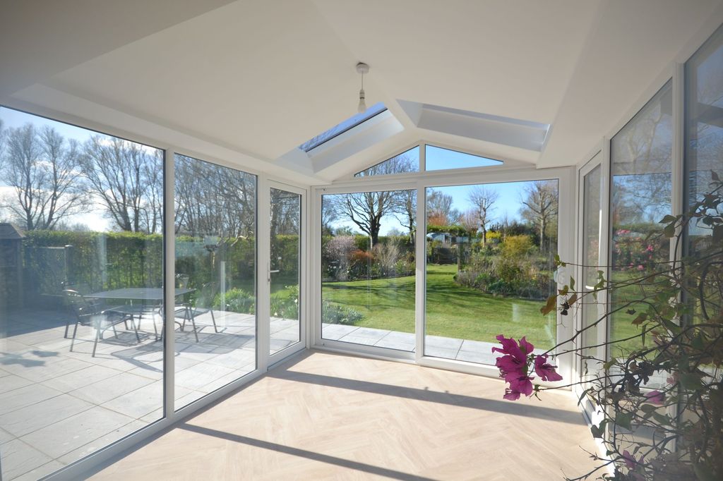 Property photo 3 of 27 Garden Room