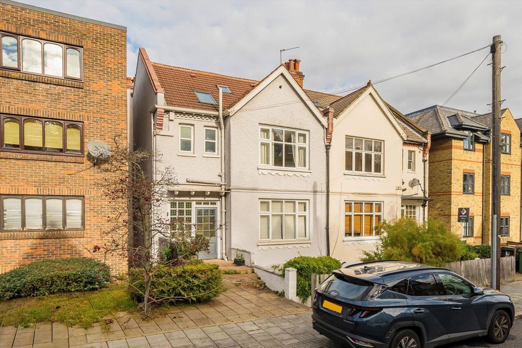 Property photo 1 of 6