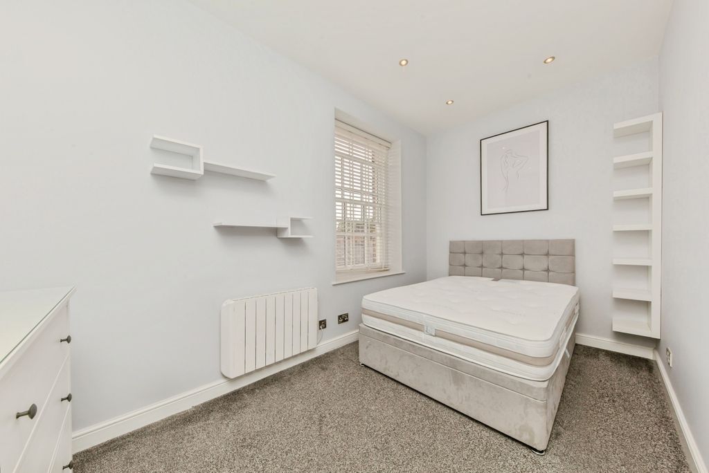 Property photo 3 of 18 Photo