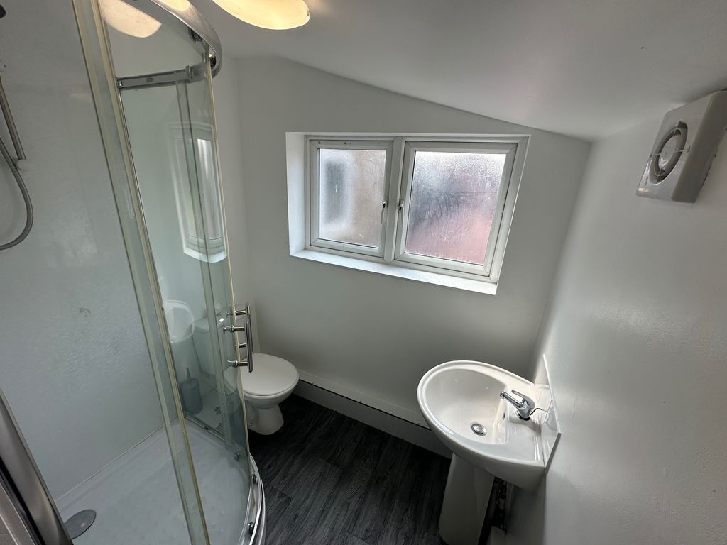 Property photo 3 of 3