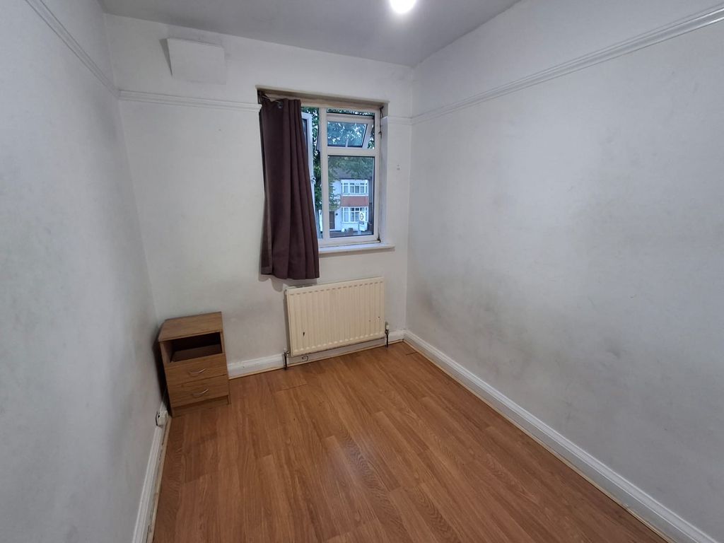 Property photo 1 of 3