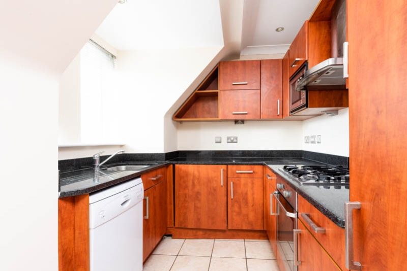 Property photo 2 of 9 Kitchen