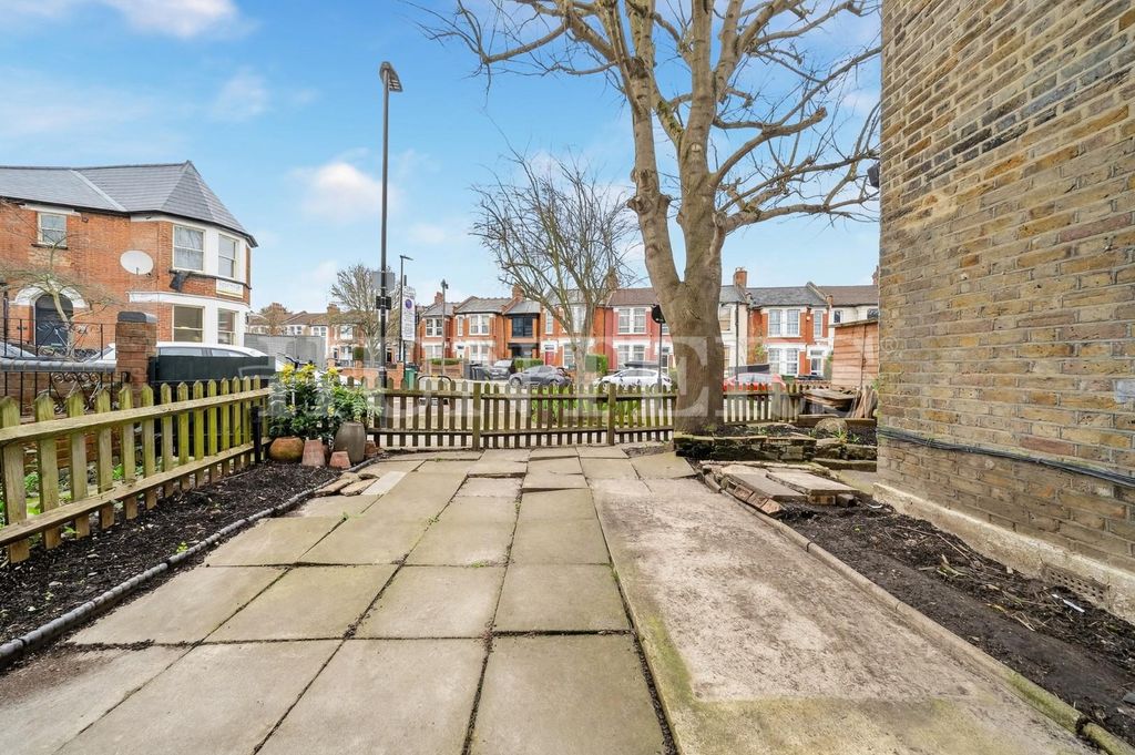 Property photo 3 of 13 11.Jpg