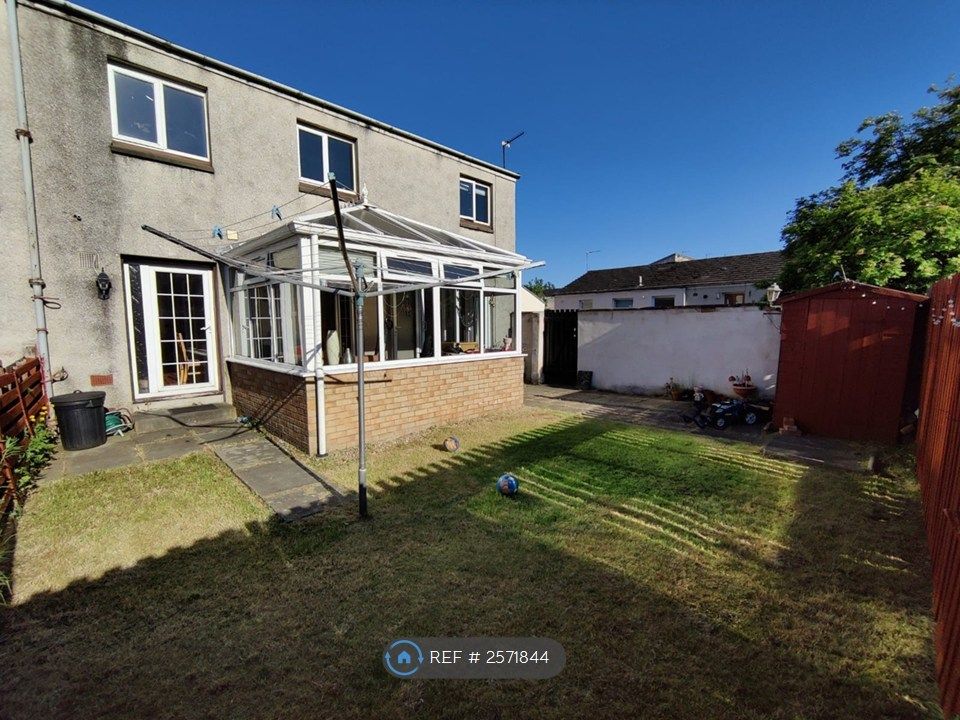 Property photo 1 of 12 Garden Back View