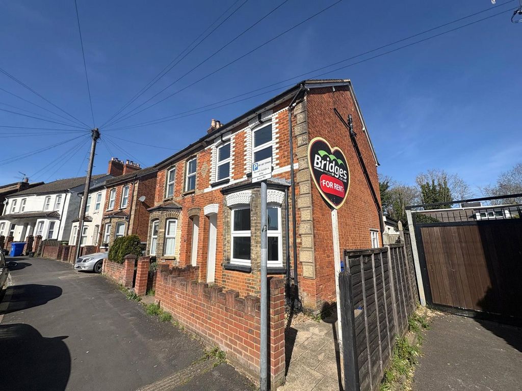 Property photo 1 of 32 Picture No. 02