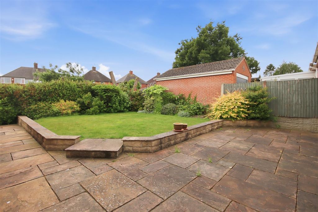 Property photo 3 of 17 Rear Garden 1