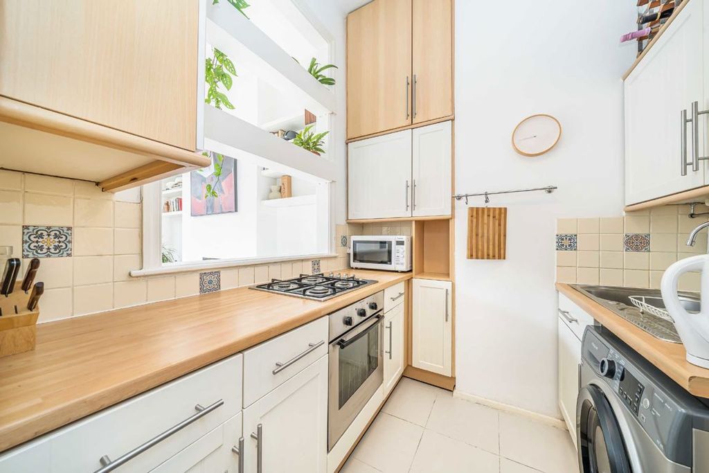 Property photo 3 of 5