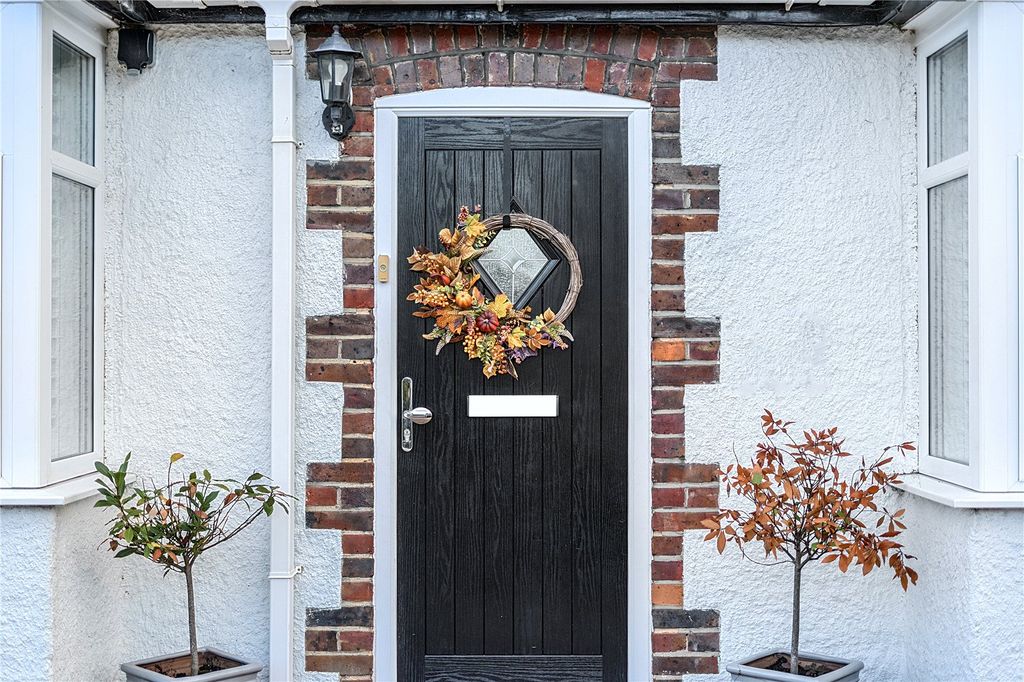 Property photo 2 of 32 Picture No. 03