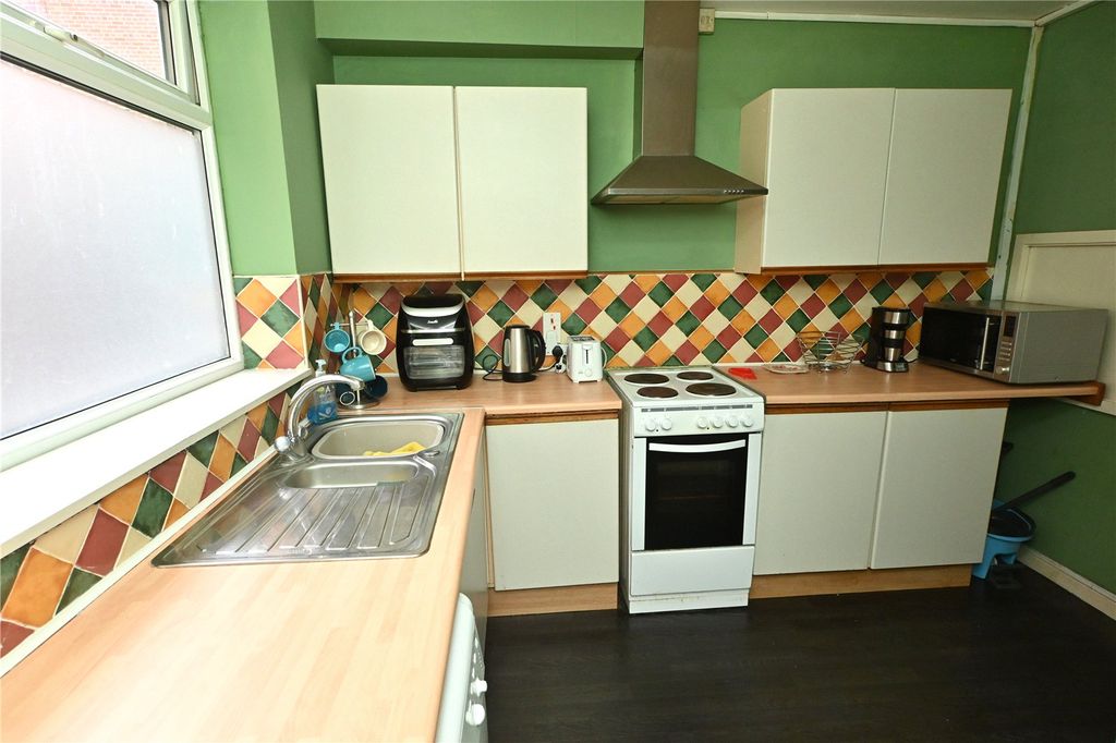 Property photo 3 of 11 Picture No. 09