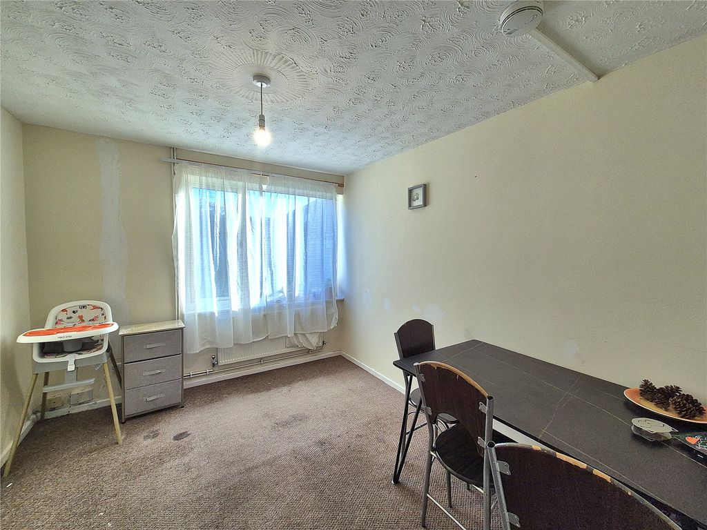 Property photo 3 of 12 Picture No. 17