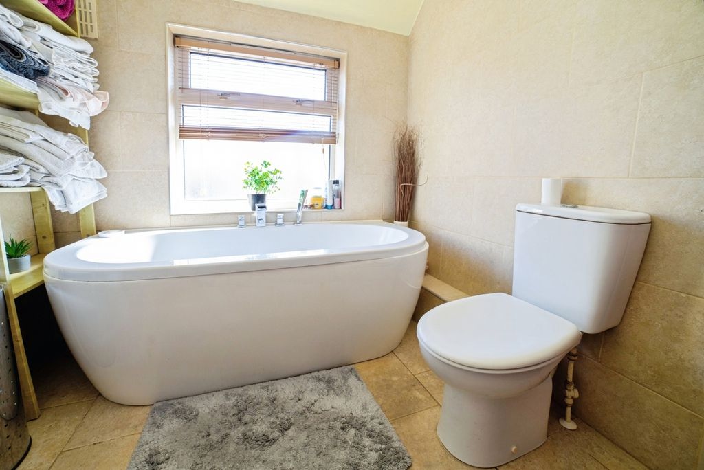 Property photo 3 of 18 Pbox-Img.Jpg