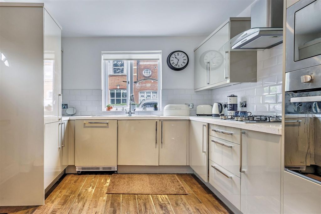 Property photo 2 of 18 1 Electron House A.Jpg