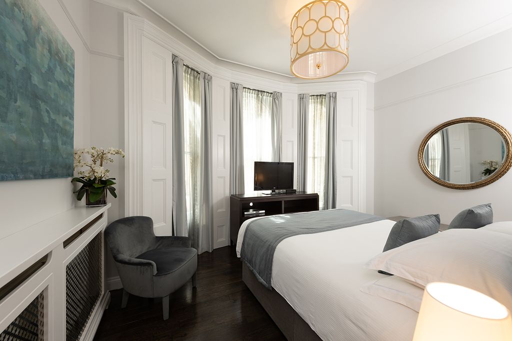 Property photo 1 of 4