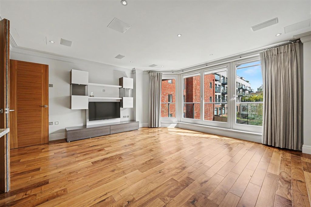 Property photo 1 of 12 1.Jpg