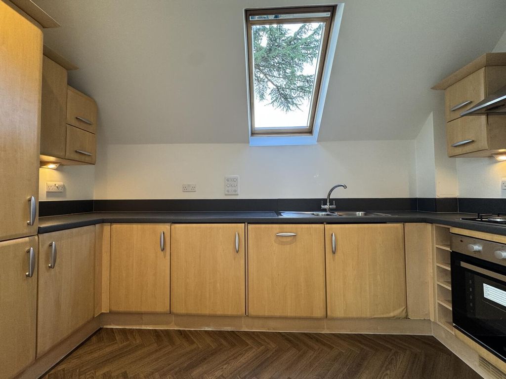 Property photo 2 of 14 Kitchen