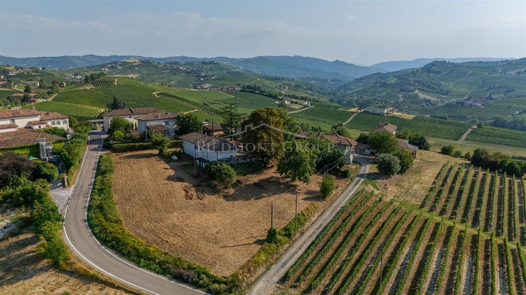 Property photo 1 of 22 House With Panoramic View