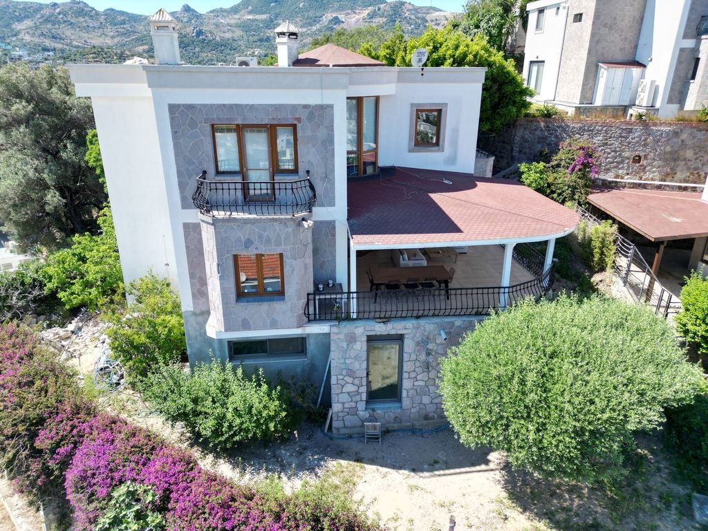 Property photo 1 of 22 Traditional Sea-View Yalikavak Villa For Sale Â€“ Triplex Property With Garden