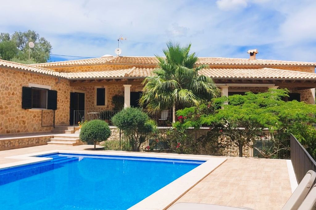 Property photo 1 of 27 1 81734.Jpeg