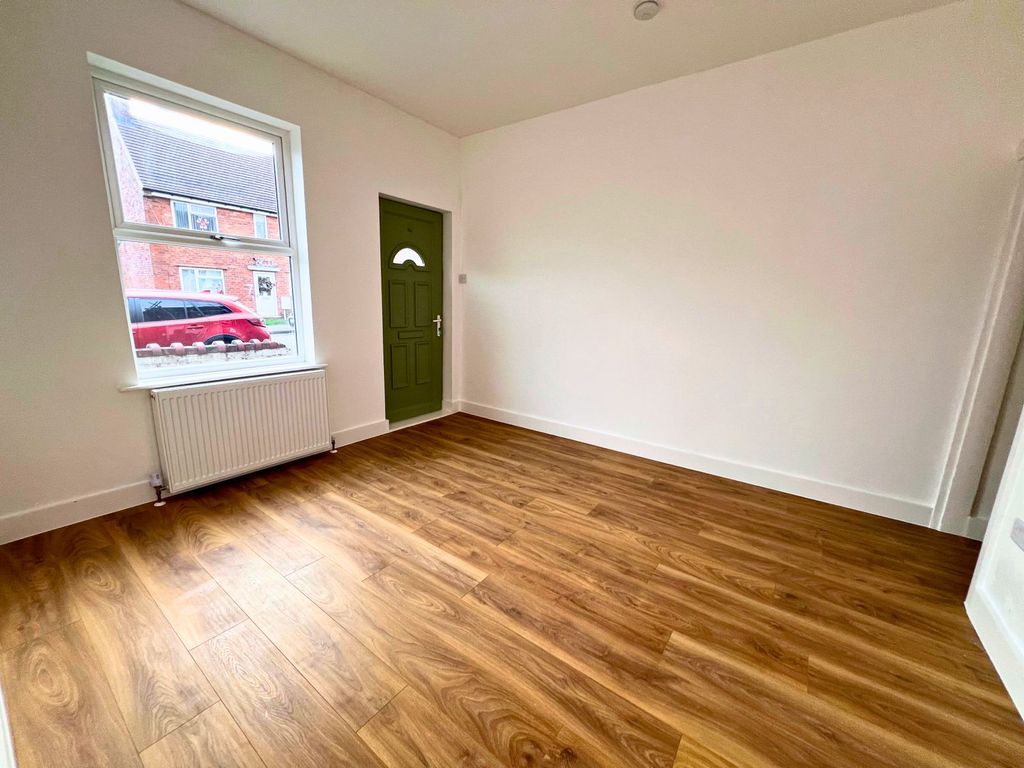 Property photo 2 of 11 Gallery