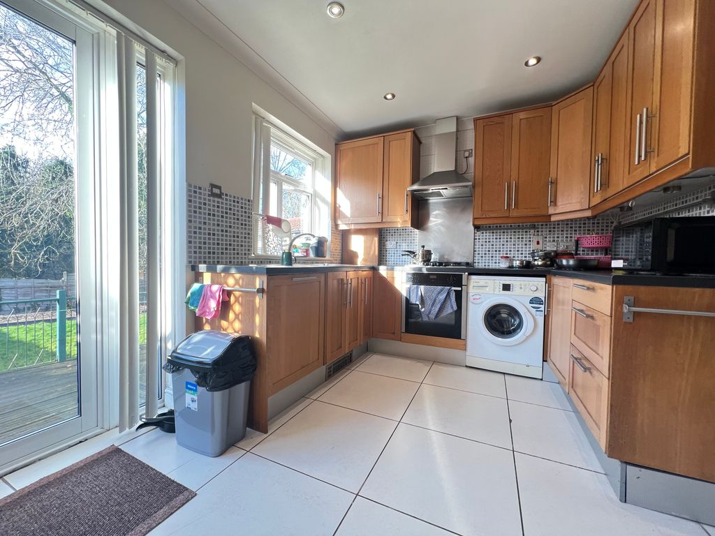 Property photo 2 of 11 Img_1868