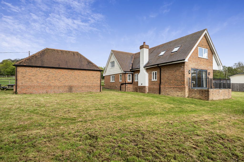 Property photo 1 of 31 1436249-25-69Dd23...