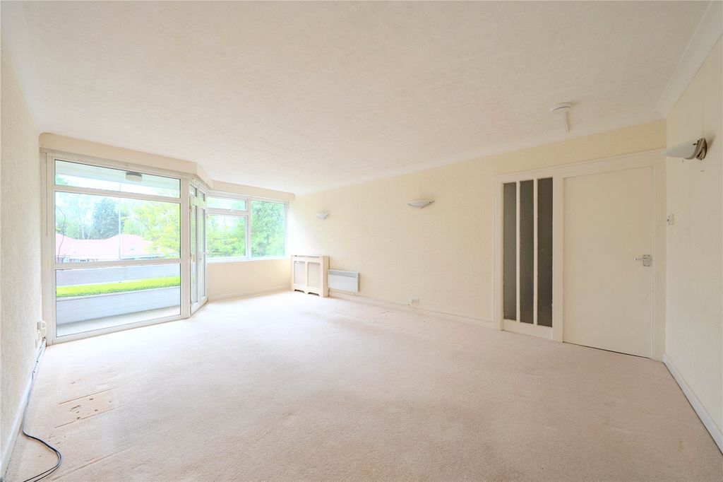Property photo 3 of 13 Picture No. 17