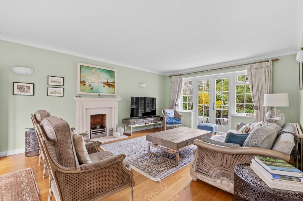 Property photo 3 of 14