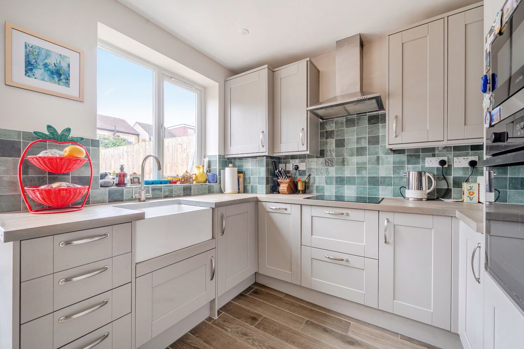 Property photo 3 of 17 1415662-6-6995Dd4...