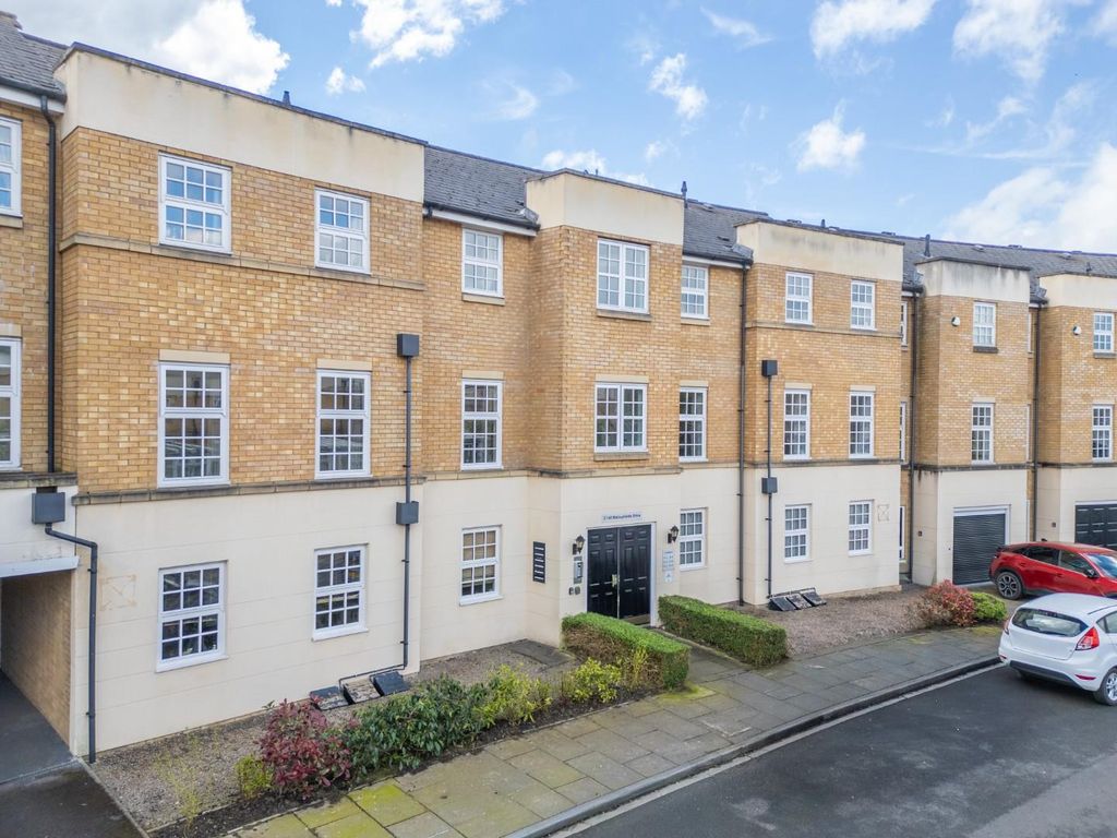 Property photo 1 of 17 Exterior