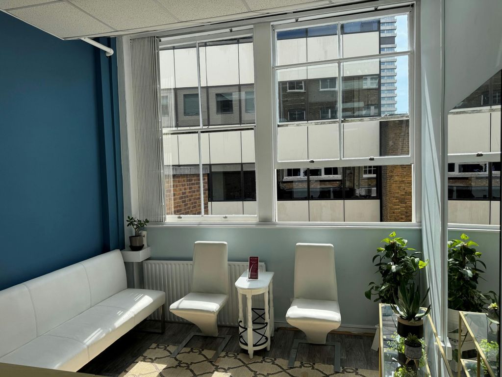 Property photo 2 of 5 3941 Borough High Street First Floor.Jpg