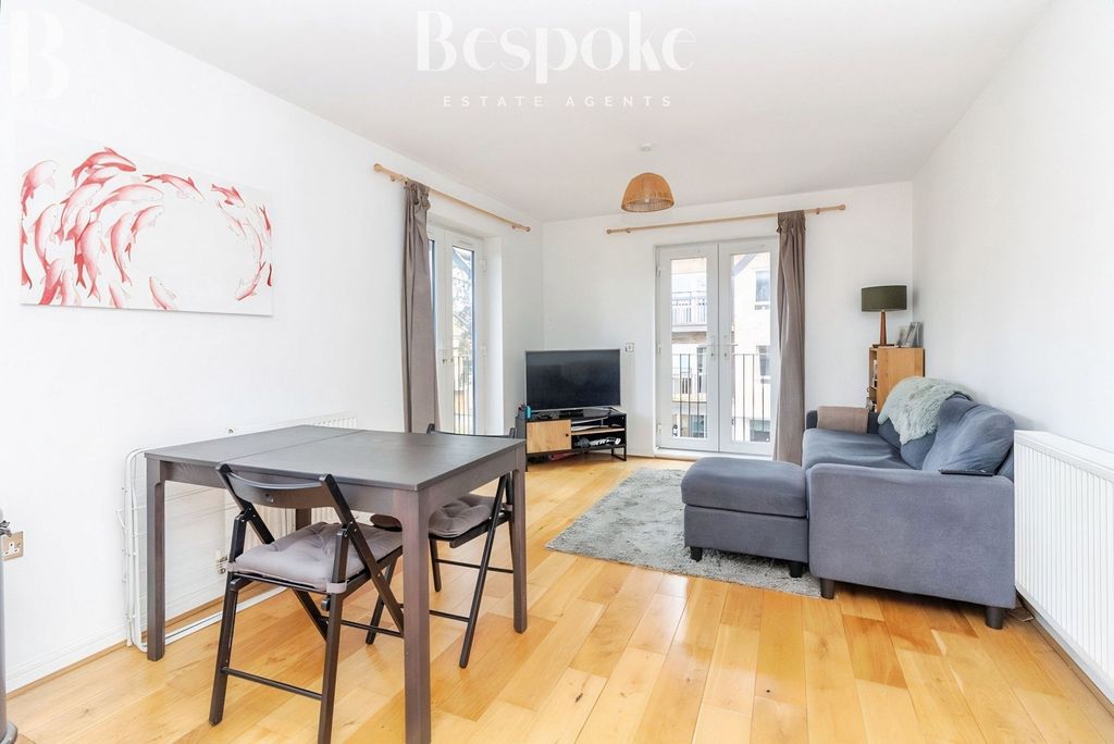 Property photo 3 of 23