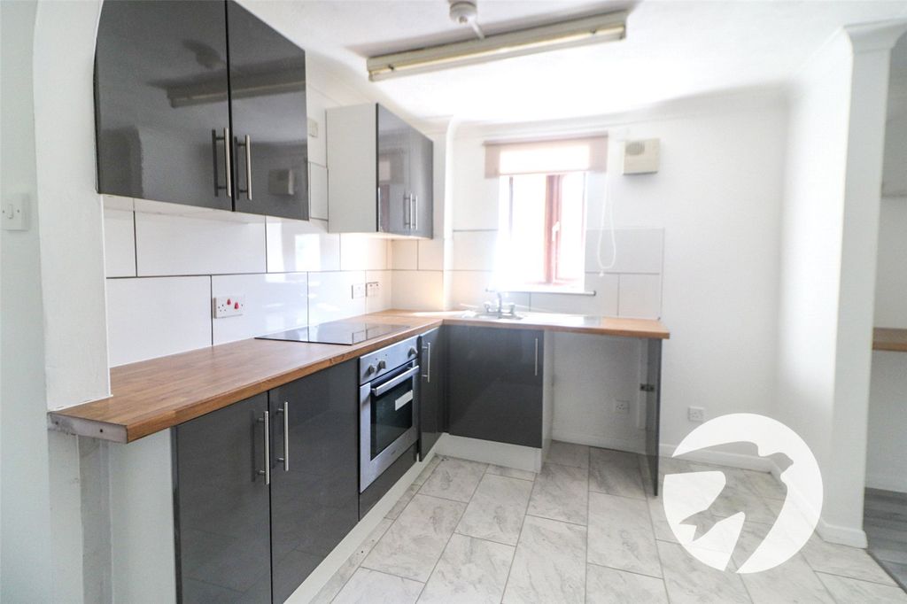 Property photo 2 of 11 Picture No. 38