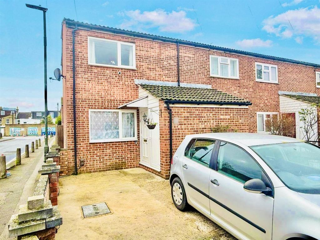 Property photo 1 of 12