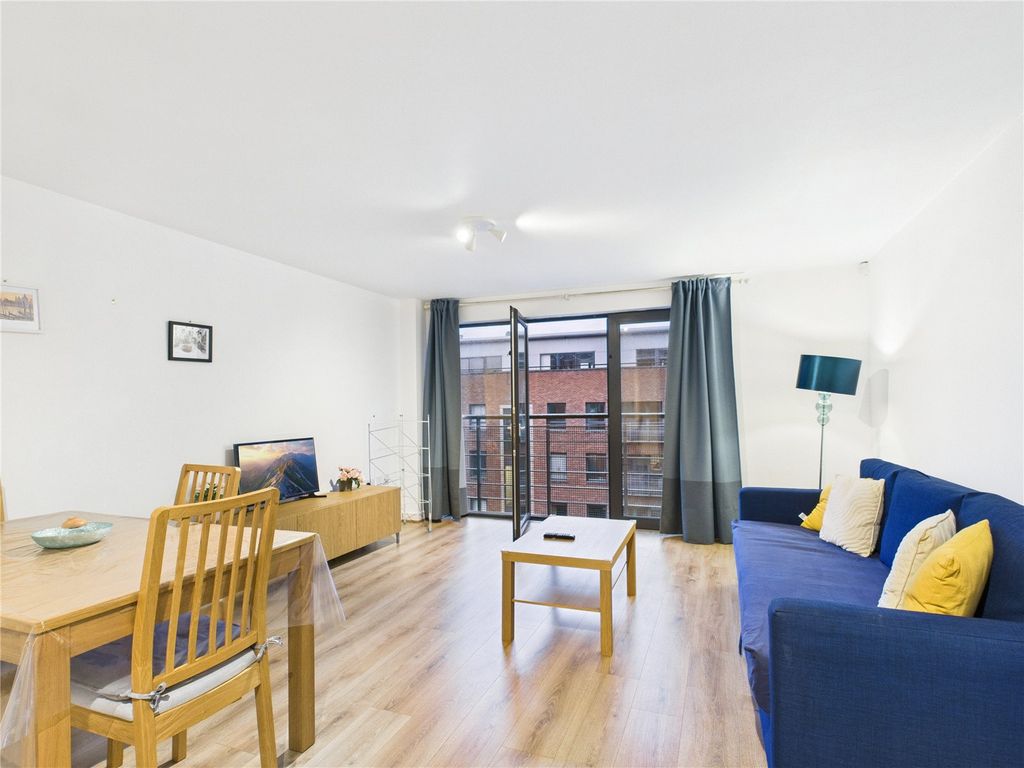 Property photo 2 of 8 Picture No. 07