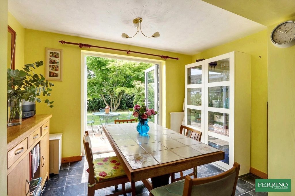 Property photo 3 of 17 Dining Area