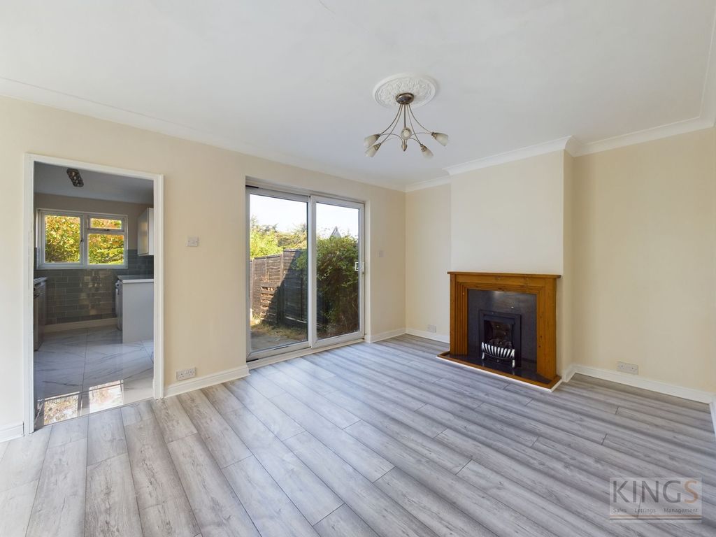 Property photo 1 of 11 Dining Room